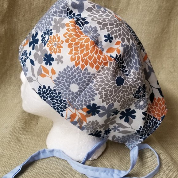 Blue & Grey Flower Chrysanthemum Scrub Cap - Picture 2 of 4